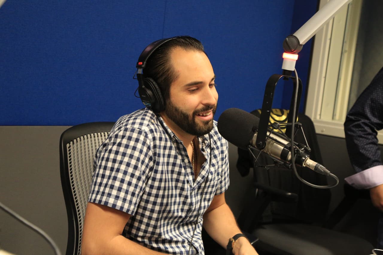 Los tres locutores se fueron a las calles de Dallas y tuvieron la oportunidad de conocer algunos de sus seguidores.