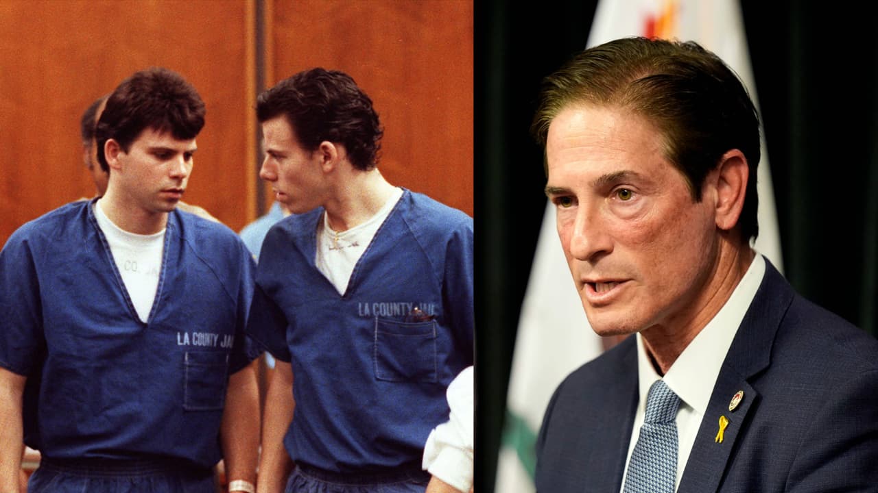 <b>Fiscalía se opone a posible libertad condicional</b>
<br>
<br>
<b>20 de agosto 2025:</b> A horas de que inicien las audiencias de Lyle y Erik Menéndez, el fiscal de distrito del condado de Los Ángeles, Nathan Hochman, envió un comunicado en el que dejó en claro que
<a href="https://www.univision.com/local/los-angeles-kmex/fiscal-hochman-se-opone-libertad-condicional-hermanos-menendez">su oficina se opone a que se les otorgue libertad condicional</a> a los hermanos Menéndez, argumentando que
<b>nunca han aceptado plena responsabilidad por el asesinato de sus padres</b> en 1989.