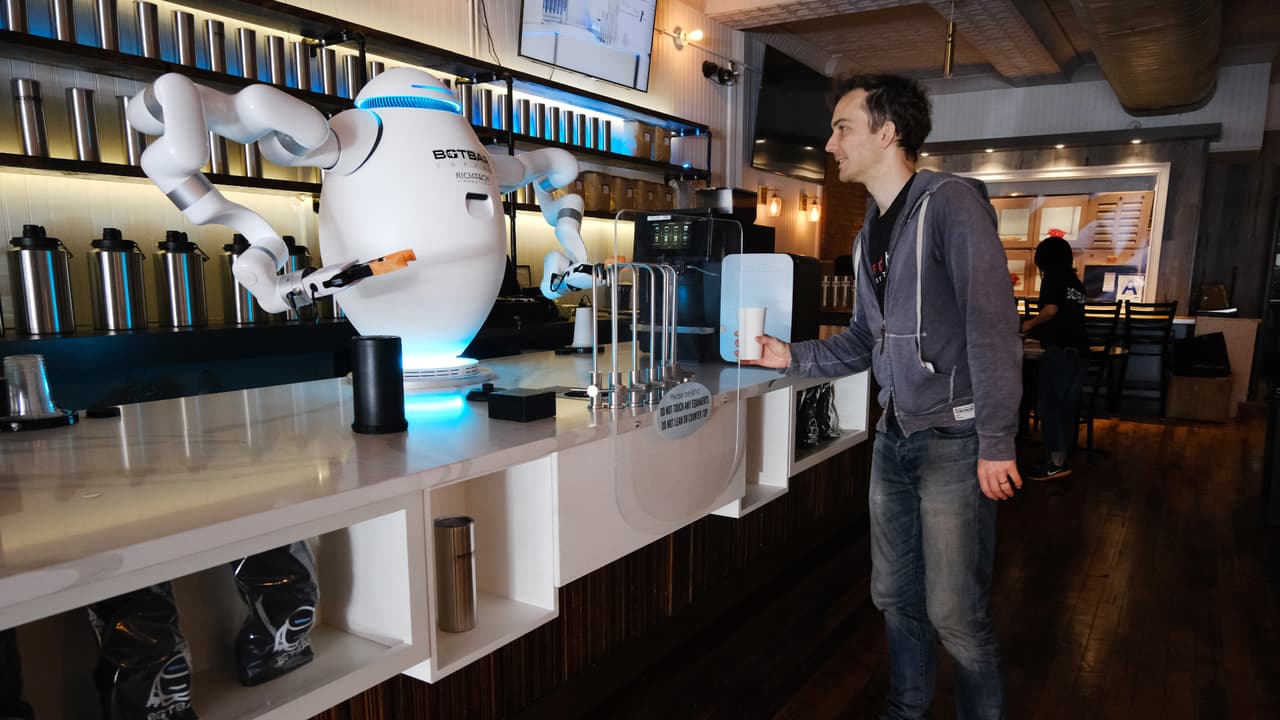 ¿La inteligencia artificial eliminará empleos? Expertos nos explican en este reportaje especial