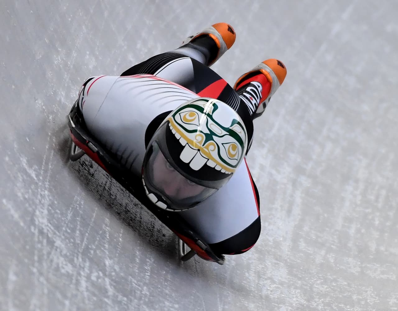 Espectaculares imágenes de la preparación y entrenamientos de los atletas en las diferentes disciplinas previo al comienzo de los Juegos Olímpicos de Pyeongchang 2018. Acá es skeleton.