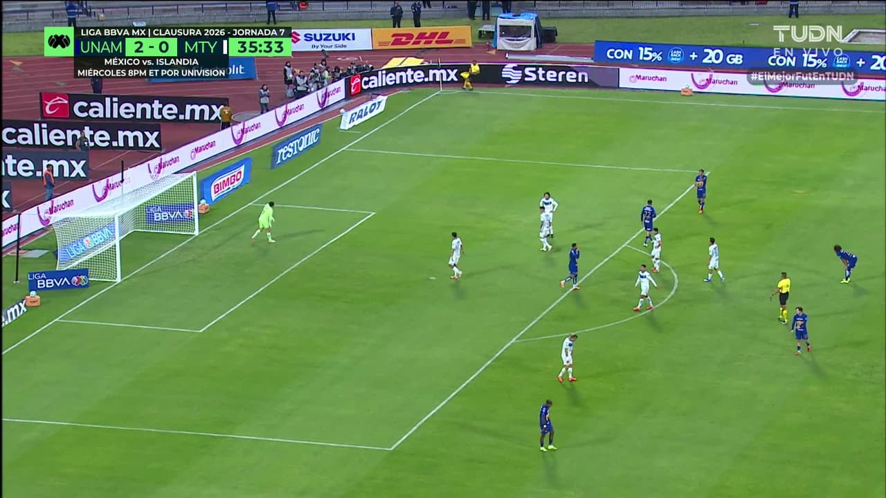 ¡TIRO ATAJADO! disparo por Jordán Carrillo.