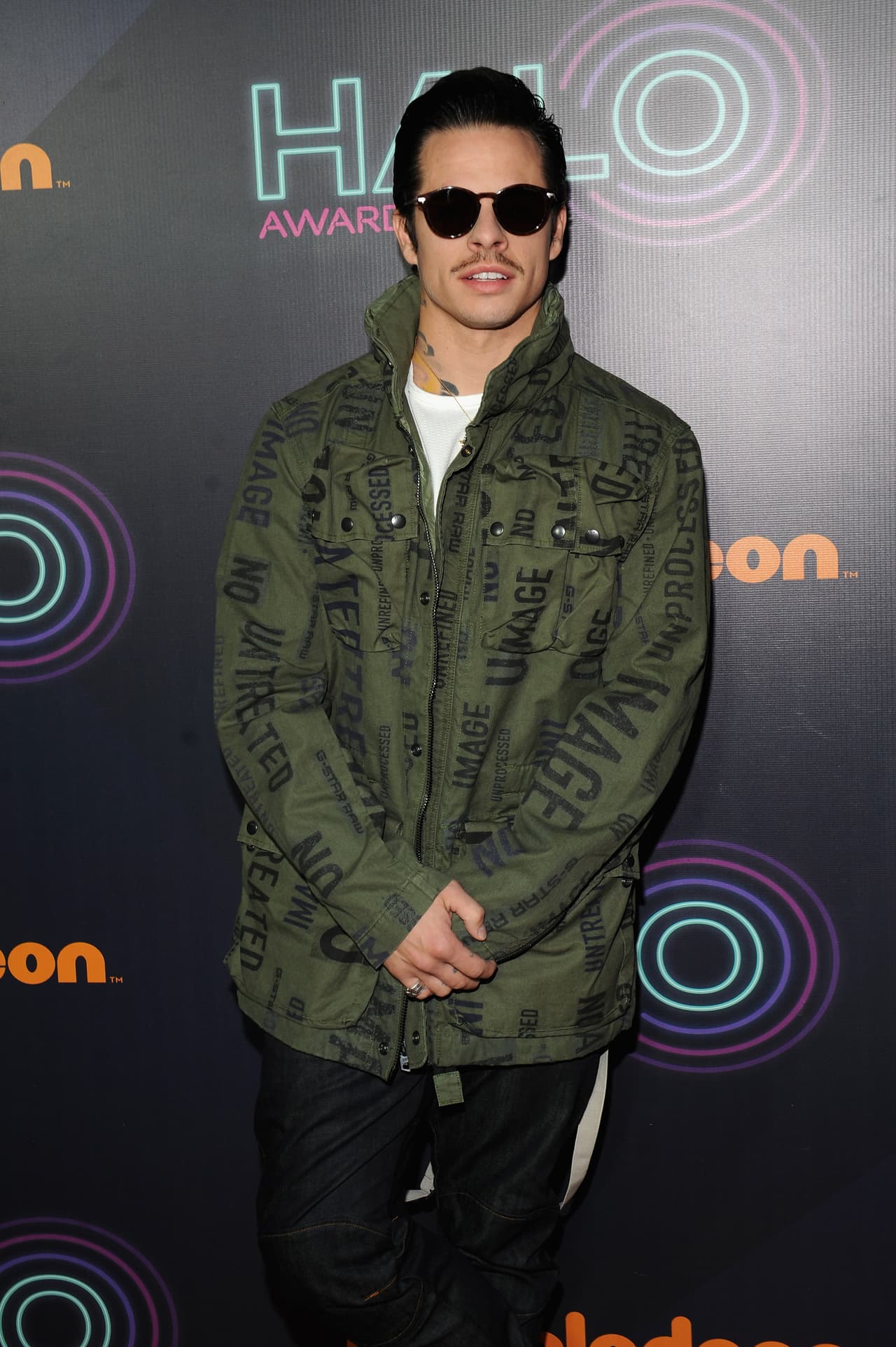 Casper ya sigue adelante con su vida y parece no extrañarla, al menos en estos eventos públicos.