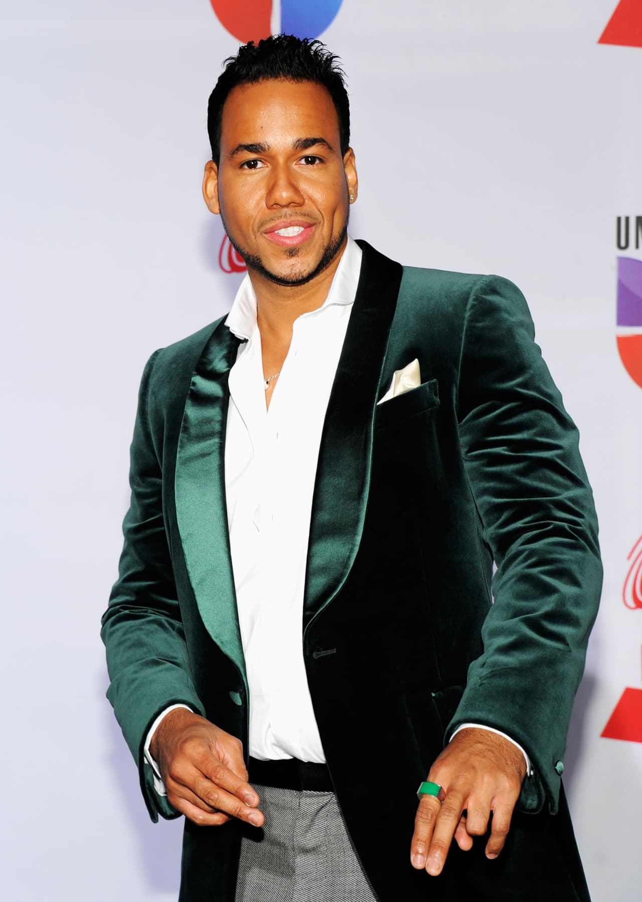 Hay que recordar que Romeo Santos hizo una trayectoria prolífica dentro de la banda, en la que destacó por ser el creador de casi todos sus éxitos, uno de ellos, el tema 'Obsesión.