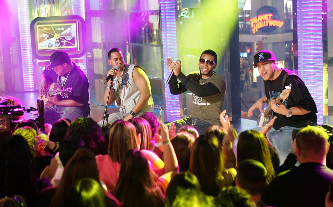 A los fans se les ha pedido estar muy atentos, pues próximamente se darán más detalles de este show.