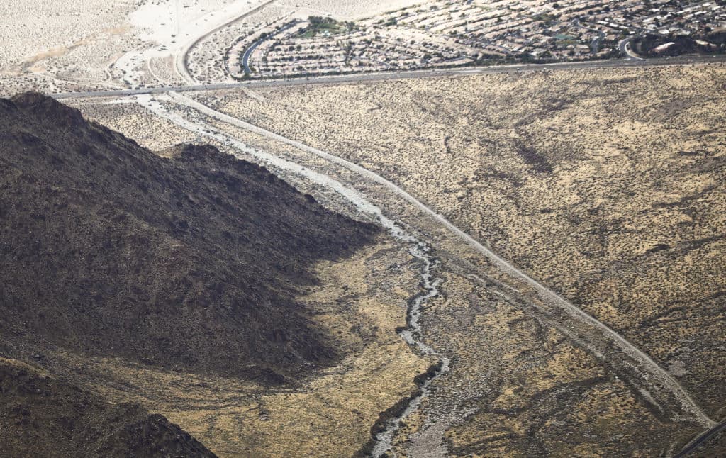 Ya que la situación en las zonas de riesgo en California es similar en otras partes del mundo.