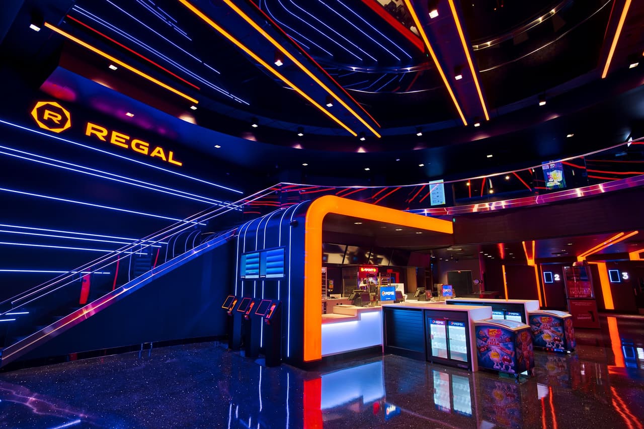 Regal Cinemas anuncia que cierra sus salas de cines, 3 de ellos en el norte de Texas