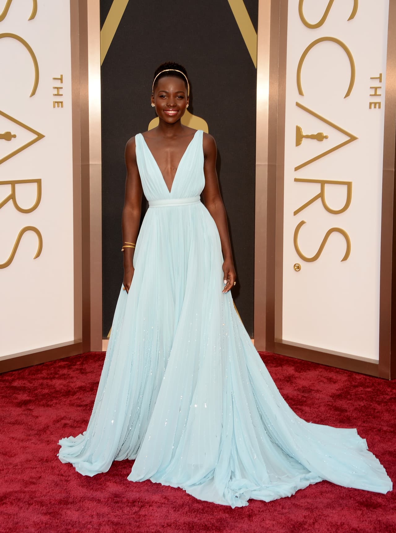 Lupita Nyong'o ganó el Oscar a Mejor actriz en 2014 usando este vestido azul pastel de Prada.