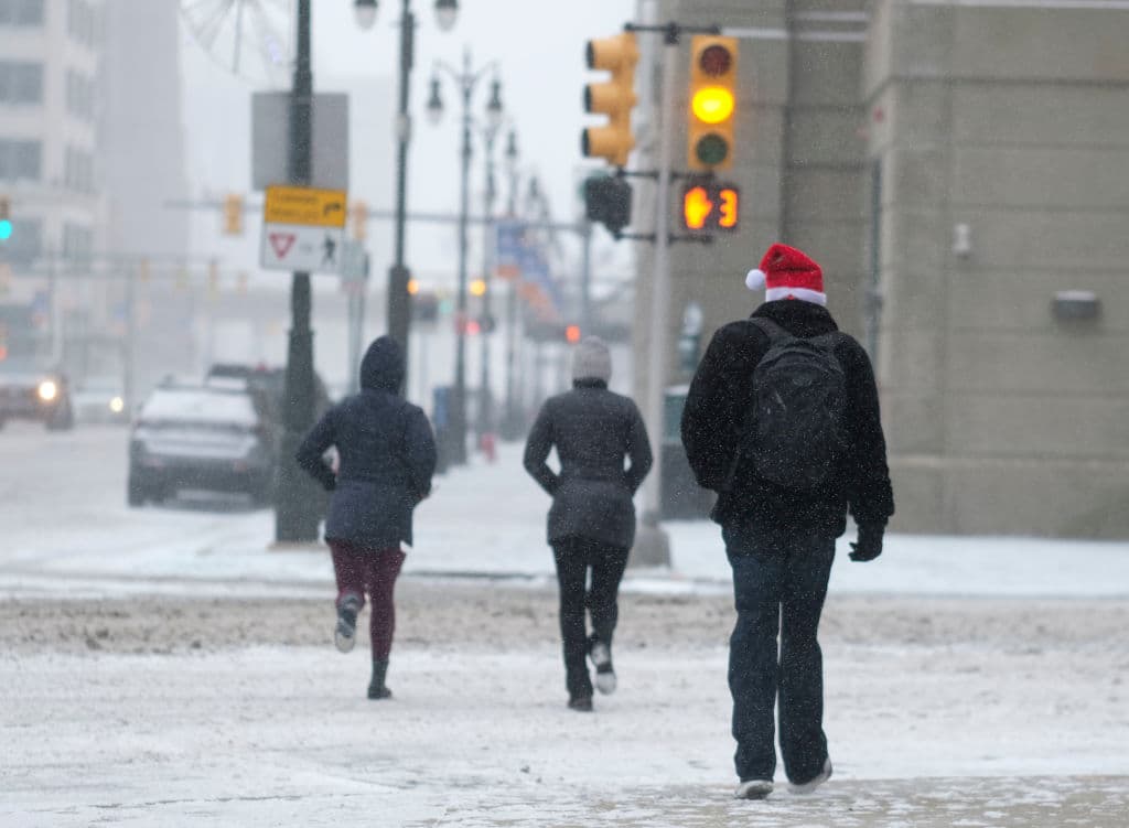 Al menos 18 muertos, caos y apagones en EEUU por histórica tormenta invernal 