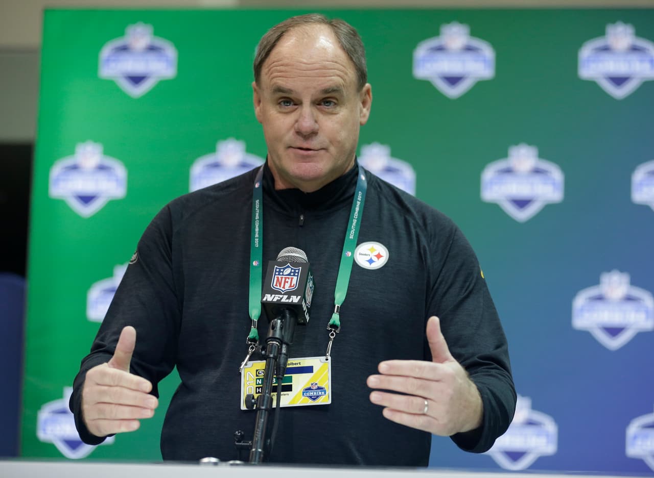 Pittsburgh Steelers general manager Kevin Colbert speaks during a press conference at the NFL Combine in Indianapolis, Wednesday, March 1, 2017. (AP Photo/Michael Conroy)