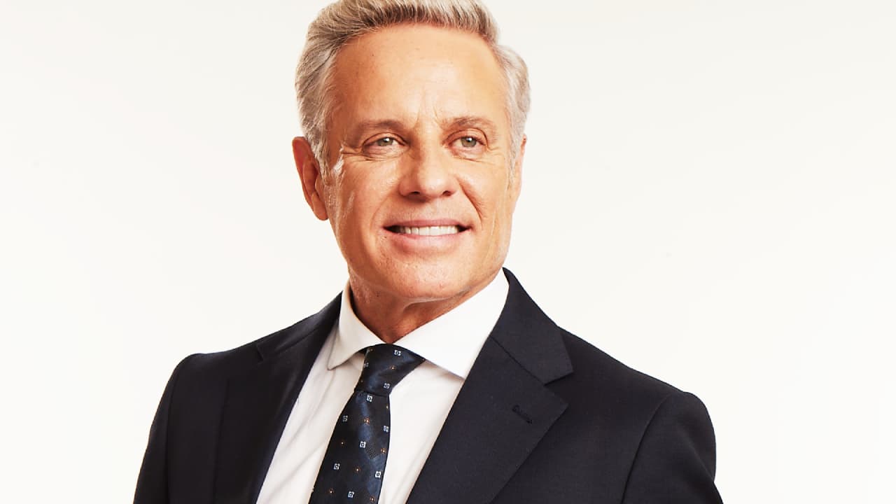 Alexis Ayala se presenta como Sergio Carranza