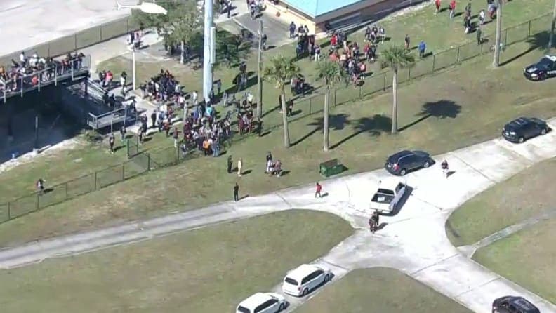 Desalojan por tercera ocasión la secundaria Cocoa en el condado de Brevard por amenaza de bomba 