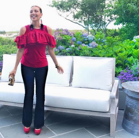 El rancho tiene lago privado y una casa de casi 1,200 metros cuadrados, cuatro habitaciones y cuatro baños.