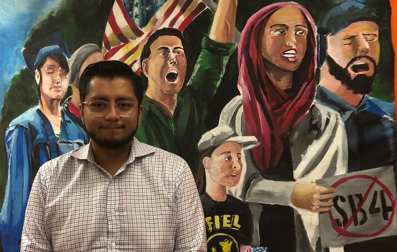 "No podemos votar, pero sí que podemos influenciar el voto", dice el dreamer César Espinosa.