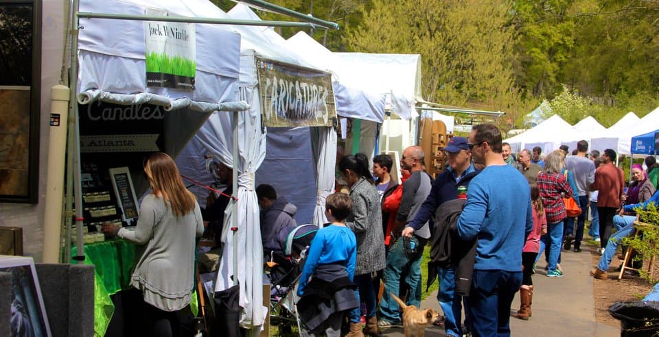 <b><a href="http://festivalonponce.com/">Spring Festival on Ponce (2 de abril)</a></b>: El evento contará con 125 exhibiciones de bellas artes y manualidades, área infantil, opciones de alimentos y bebidas.