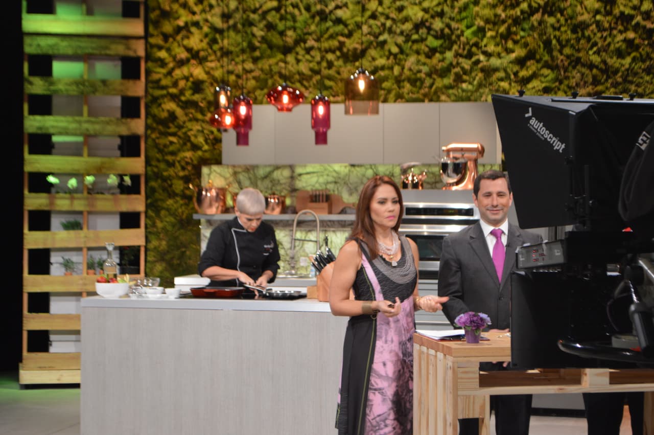 Grenda, Gredmarie y la chef Marilyn estrenaron el nuevo programa de Univision Puerto Rico.