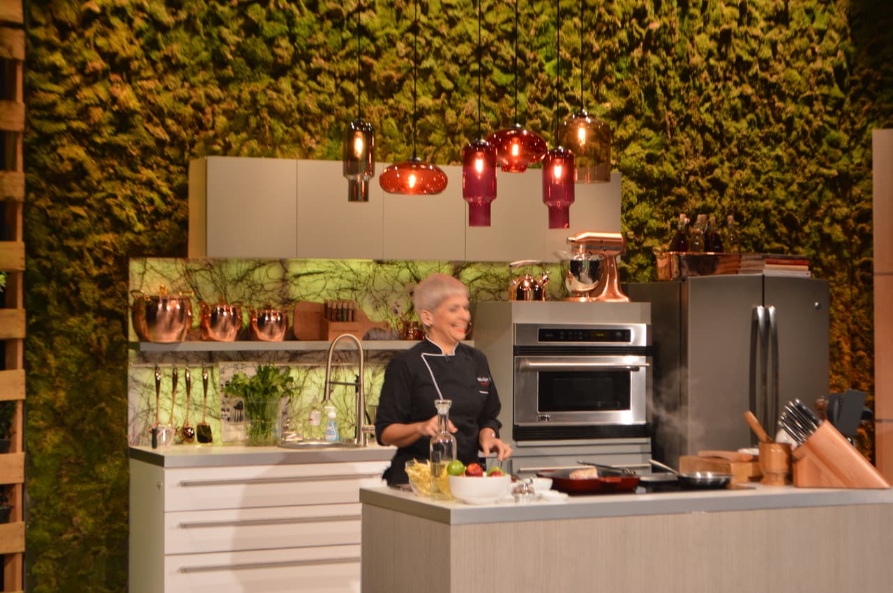 Grenda, Gredmarie y la chef Marilyn estrenaron el nuevo programa de Univision Puerto Rico.