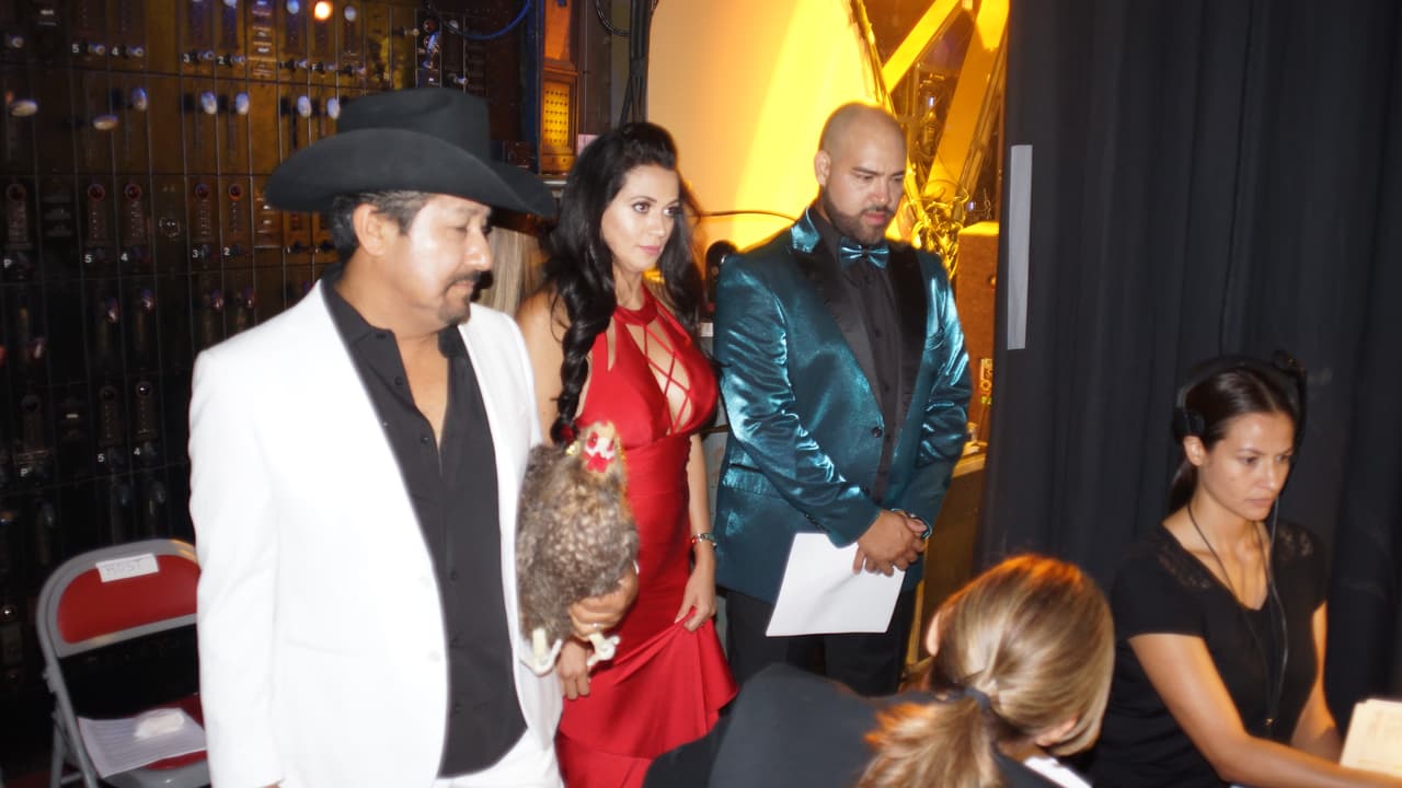 Raúl Molinar, Carla Medrano y Andres Maldonado se robaron el show durante la ceremonia del Balón de Oro en la ciudad de Los Ángeles.