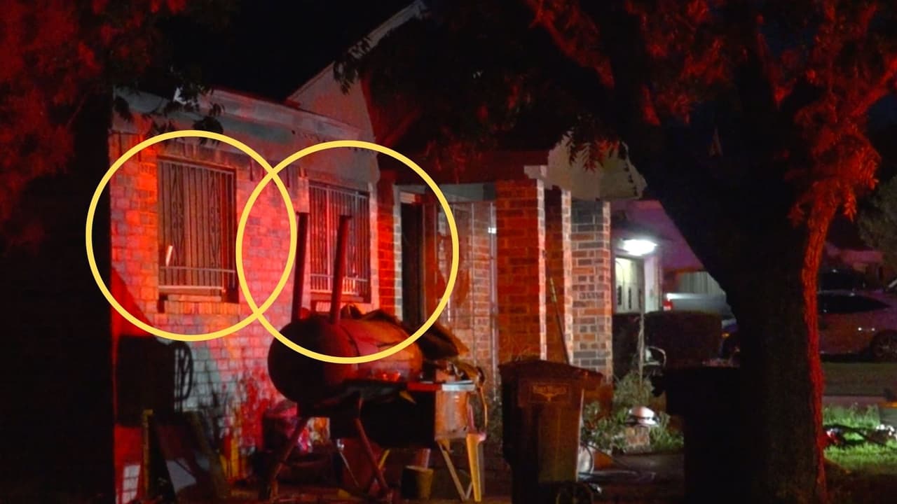 Rejas inadecuadas en puertas y ventanas impidieron que dos hombres hispanos lograran escapar sanos y salvos de un incendio en el norte de Texas.