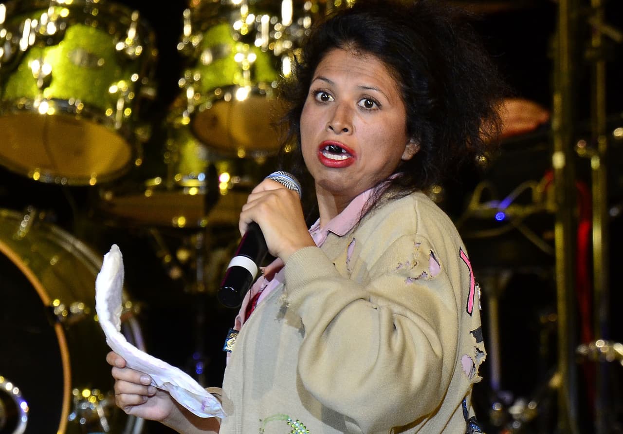 ‘La Chupitos’ denuncia discriminación en hotel de Corpus Christi; la amenazaron con llamar a ICE