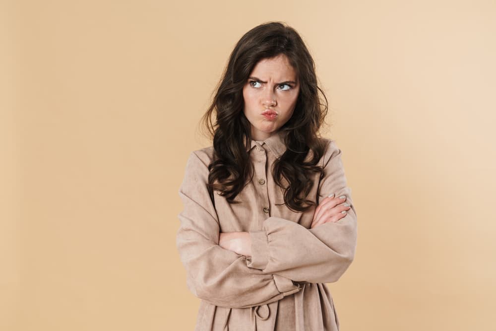 El signo Escorpión perdona de boca y realmente nunca olvida, por eso debes aprender a dejarlo ir. 
<i>Let it go.</i>
<br>