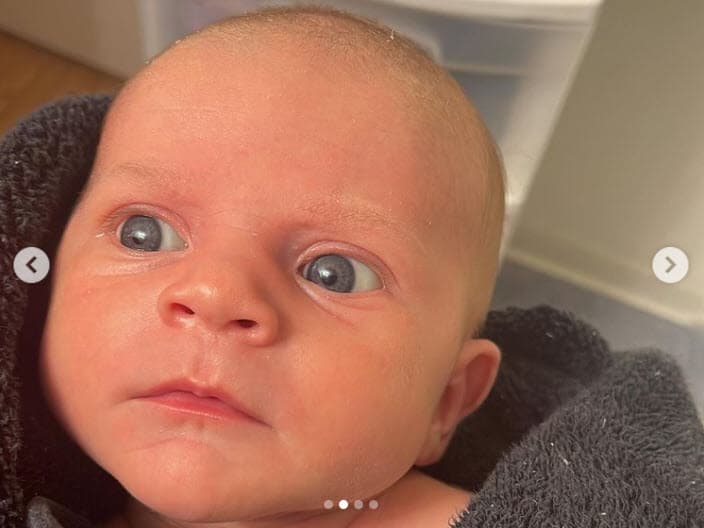 "¡Recibirte mi hermosa
<b> ha sido el regalo más hermoso</b> para cerrar este año!… no puedo describir el amor y gratitud al cielo por tan bella bendición", admitió la actriz.
<br>