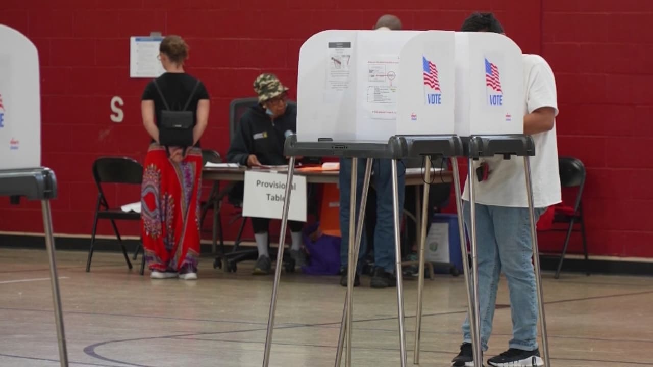 Llaman a la comunidad latina a votar temprano frente a intimidaciones y ataques