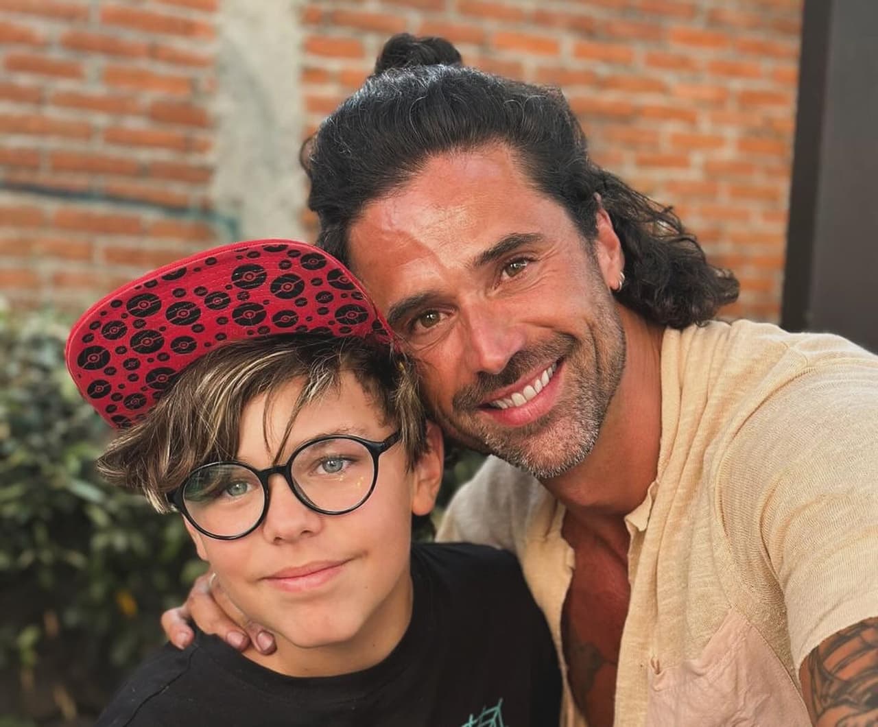 Matías Novoa con su hijo Axel.