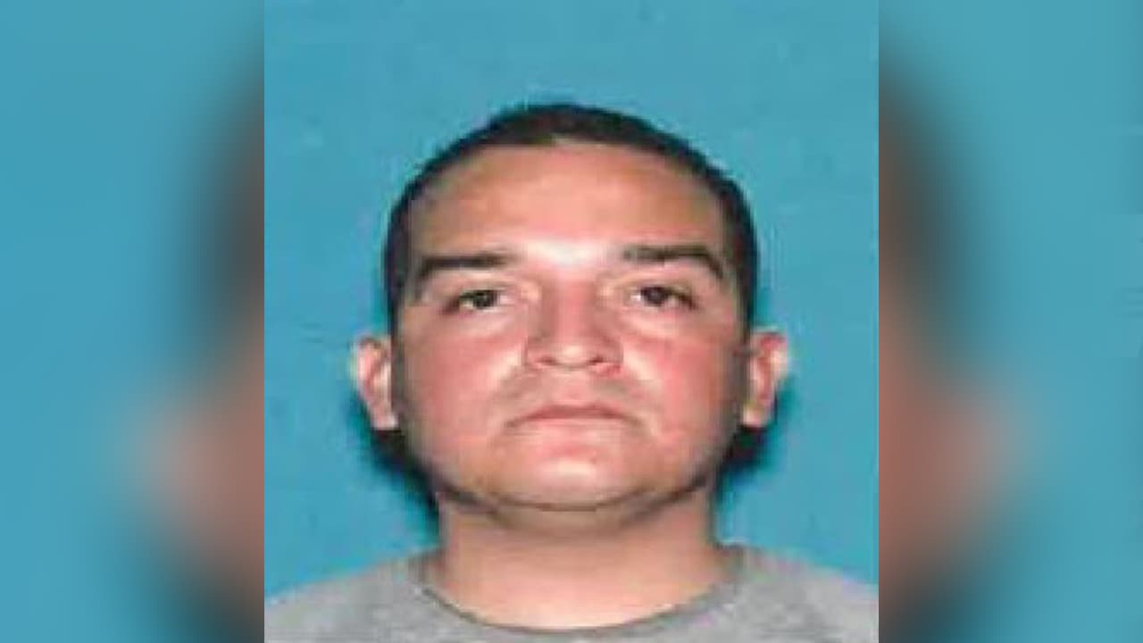 Buscan extraditar a Texas a un hombre de California sospechoso de amenazar a un policía y su familia