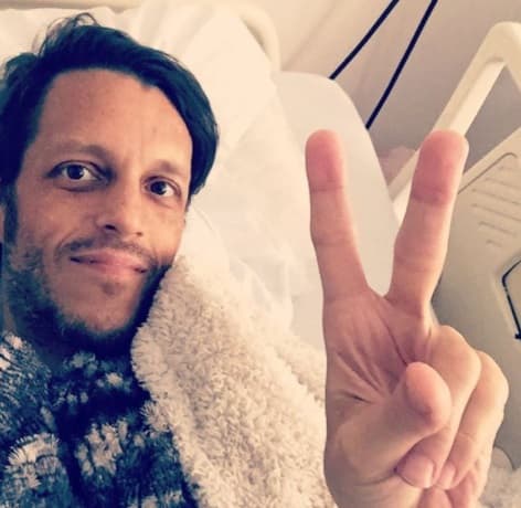 'Blanquito Man' fue diagnosticado de este apdecimiento en 2014, cuando tuvieron que operarlo de emergencia para extirparle un tumor que le reventó el intestino.