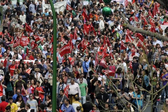 El desempleo en España está cercano al 23%, orillando al país al borde de su segunda recesión en cuatro años.