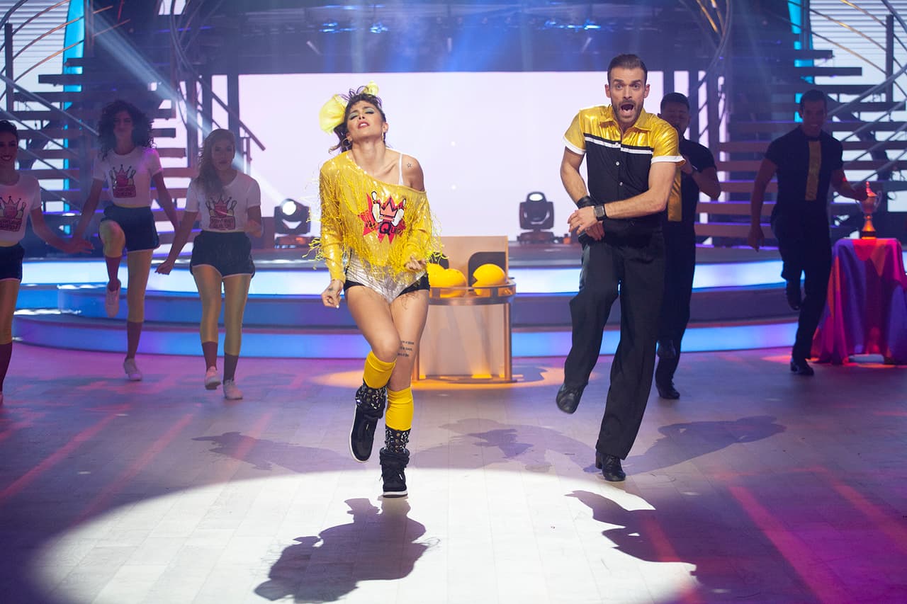 En la tercera gala, Greeicy bailó 'Dancing With Myself' en estilo jive, que mezcla el swing con el rock and roll.