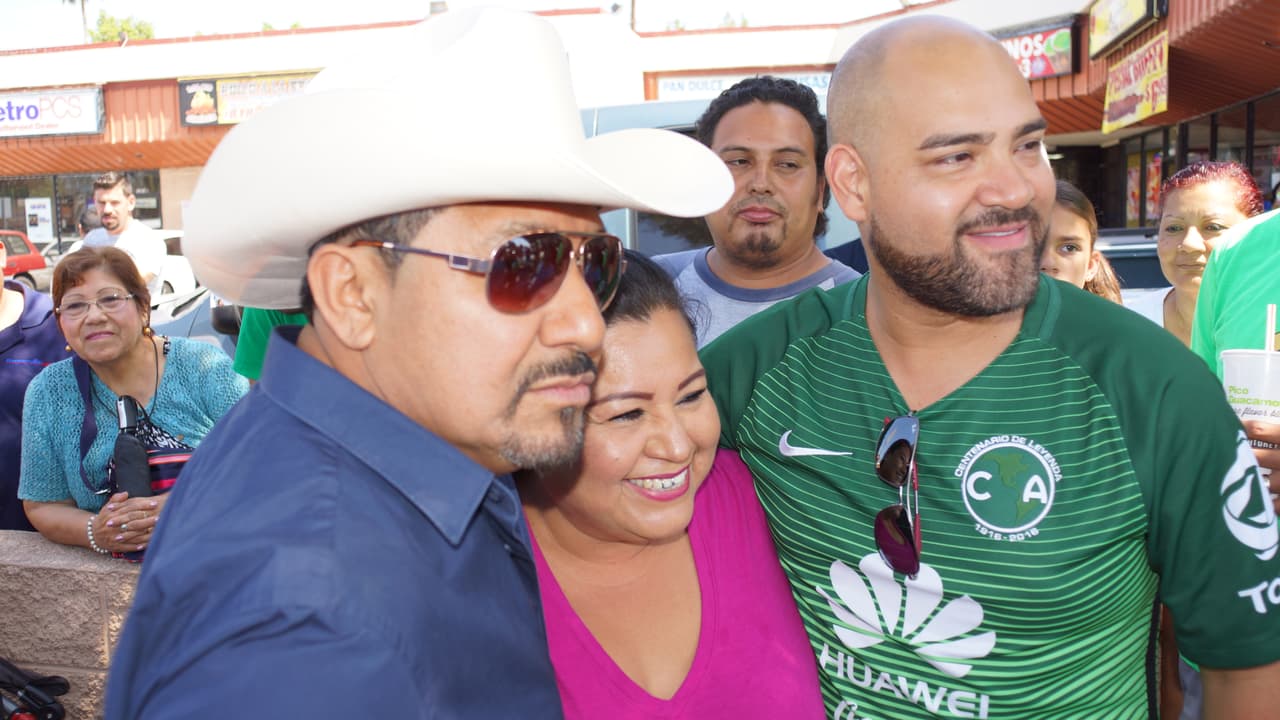 La Hondureña confía en que su selección le gane a México y en un próximo partido, y no tiene problema con seguir pagando apuestas hasta lograr que El Feo y El Pelón sean los que paguen el siguiente reto.