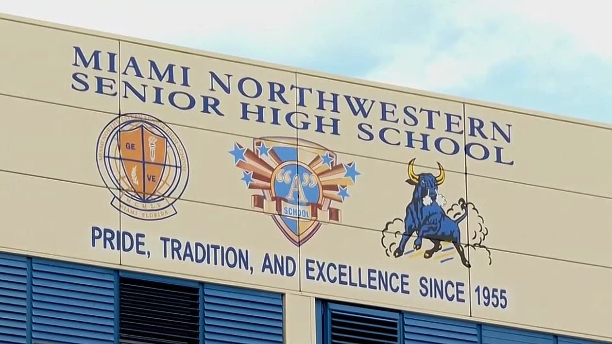 Pelea con arma blanca en escuela de Miami deja a dos estudiantes hospitalizados