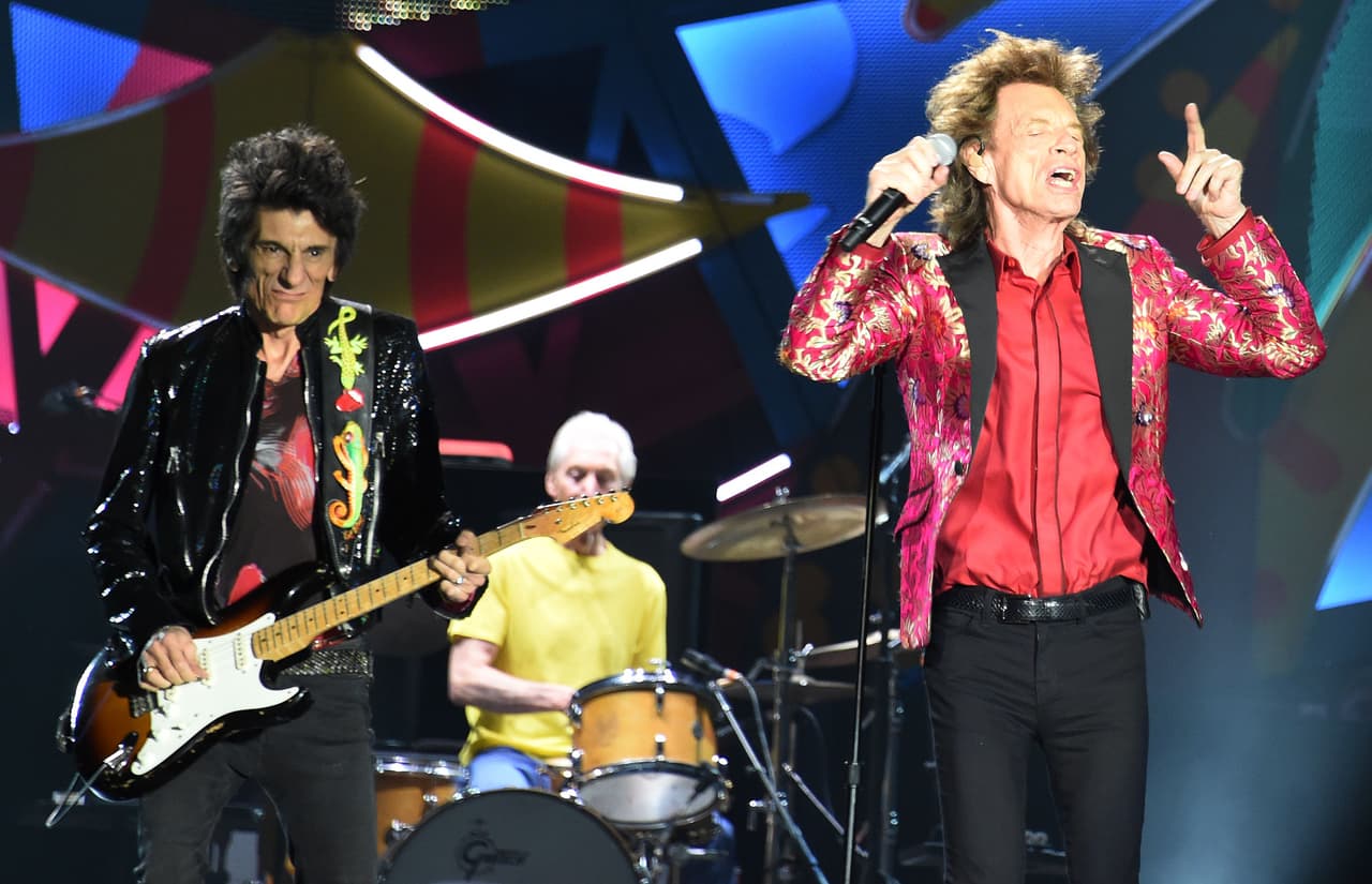 'You Got Me Rocking', 'Get Off My Cloud', 'She's So Cold' y 'All Down The Line' fueron las canciones elegidas para esta votación.