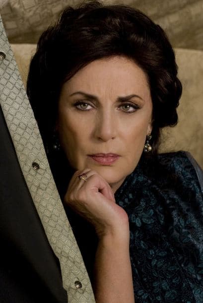 Su talento es una leyenda pues vinieron muchos otros papeles importantes. De hecho, ella también apareció en "El Triunfo del Amor", ¡interpretándose a sí misma!