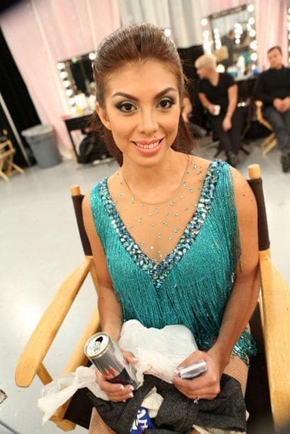 La mexicana que audicionó en San Antonio le dijo adiós a su sueño de ser reina después de haber sido la chica con menos votos del público. Carolina se va agradecida con Denise y la experiencia de haber participado en la octava temporada de Nuestra Belleza Latina.