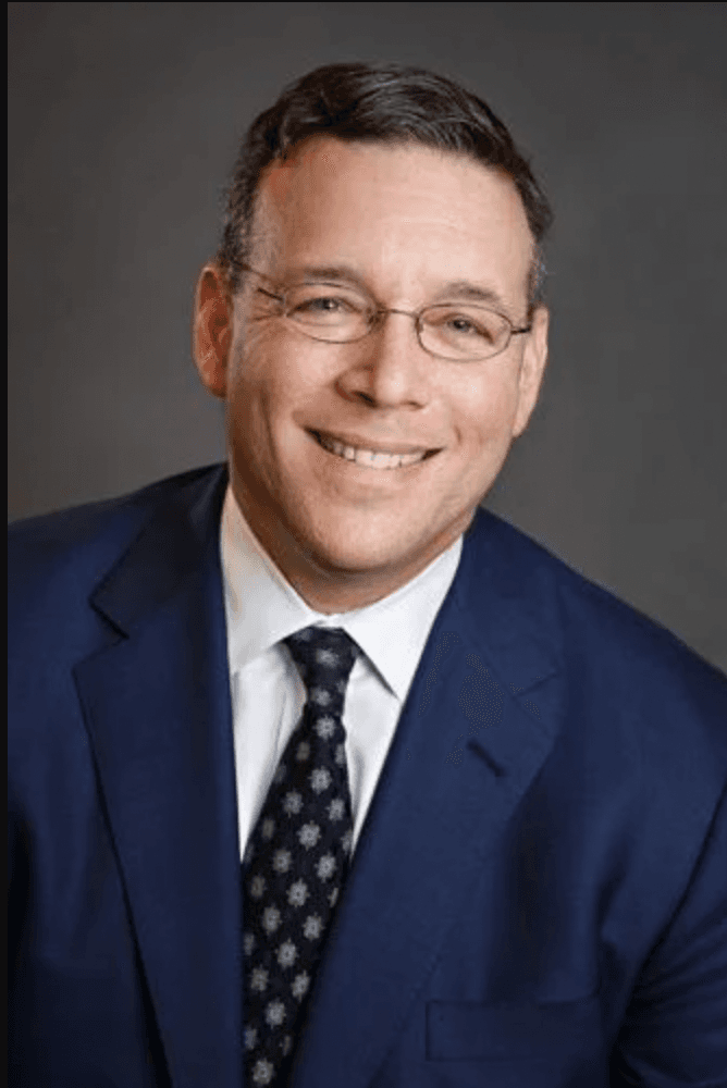 <b><a href="https://www.jeffbrownformayor.com/" target="_blank">Jeff Brown</a></b> es un empresario de cuarta generación con una cadena de tiendas ShopRite y Fresh Grocer en la región. Nunca se ha postulado ni se ha desempeñado en un cargo político. Es CEO y fundador de Brown's Super Stores. Fundador de PA 30 Day Fund. Co-fundador de Uplift Solutions. Se ha desempeñado como presidente de la junta de Pennsylvania Workforce Development.