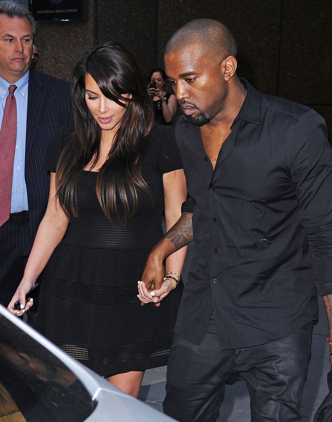 Especificó que está abierta a que él se comunique con los niños a través de videollamadas "en cualquier momento que quiera": "No ha sido muy bueno con eso, pero todos lo están alentando a hacerlo". 
<br>