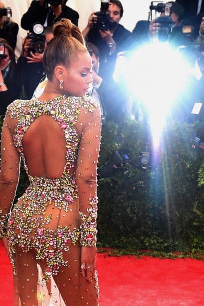 En la gala del MET las tres sensuales famosas dejaron a muchos boquiabiertos con sus curvas al descubierto. ¿Quién las lució mejor?