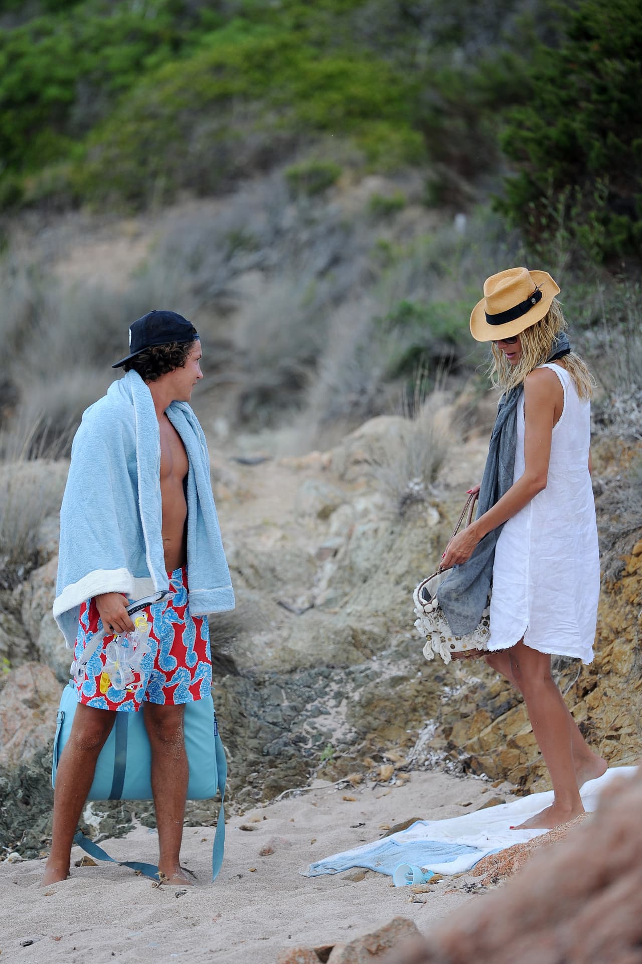 La modelo de 42 años está muy feliz con su novio de 29 años.