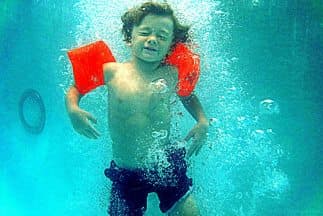 Actividades como la natación son muy saludables