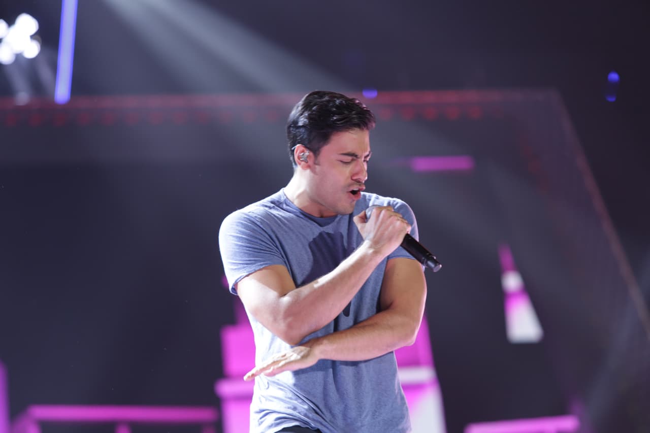 Además de su carrera como cantante, Carlos Rivera debutó en 2016 en la serie de televisión 'El Hotel de los Secretos'.