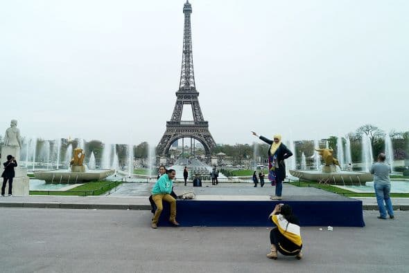 También transparentes, para incrementar la sensación de estar suspendido sobre la urbe.