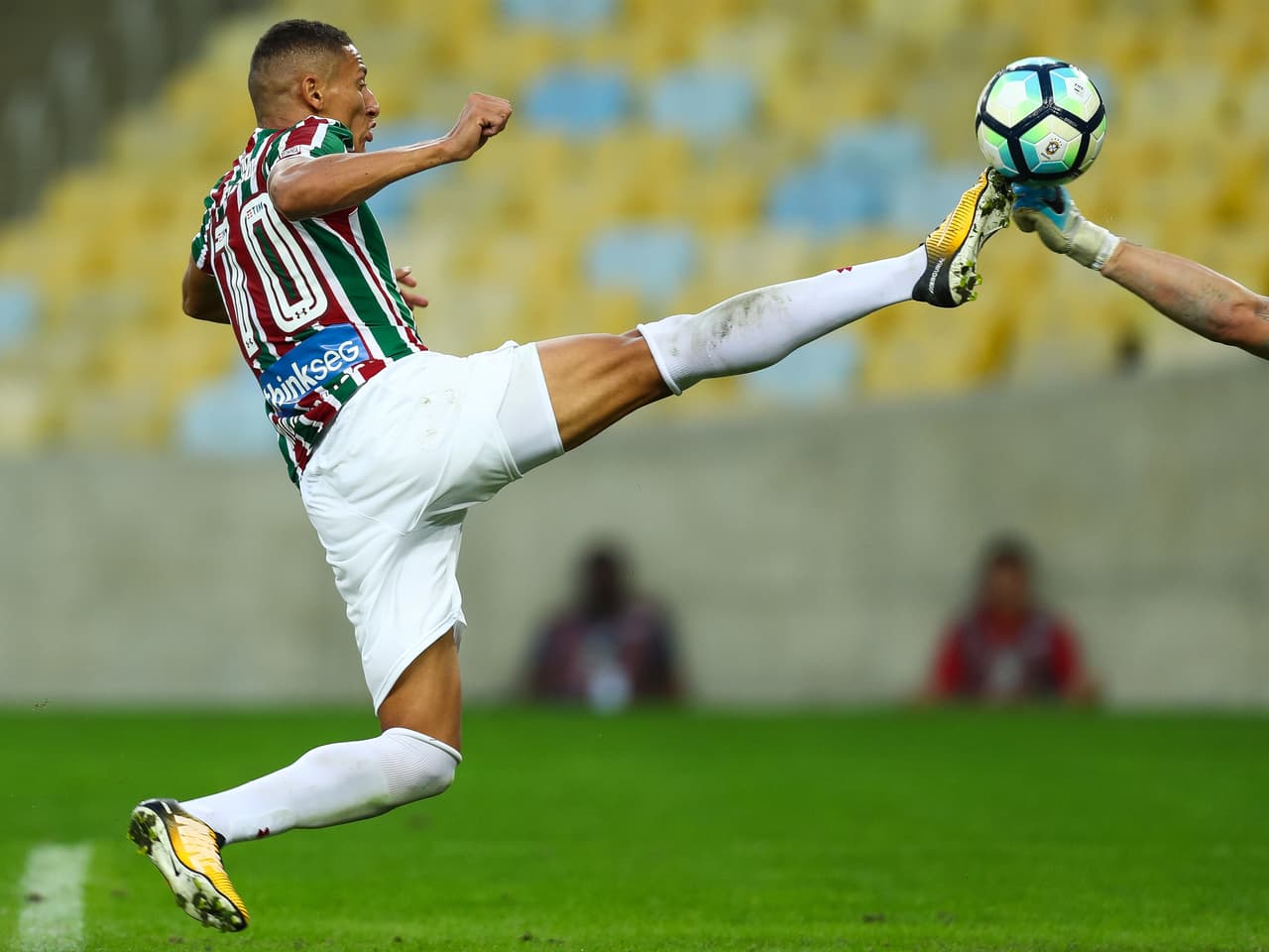 El joven Richarlison, del Fluminense, da el salto a la Premier League con el Watford.