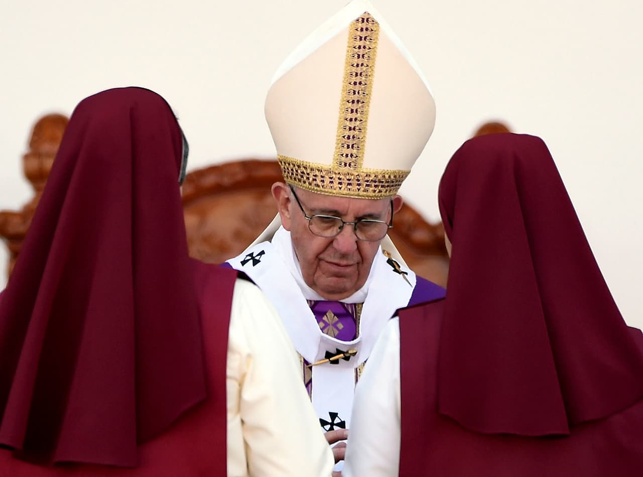 Tuvo un encuentro con religiosos y seminaristas a quienes les pidió no resignarse.