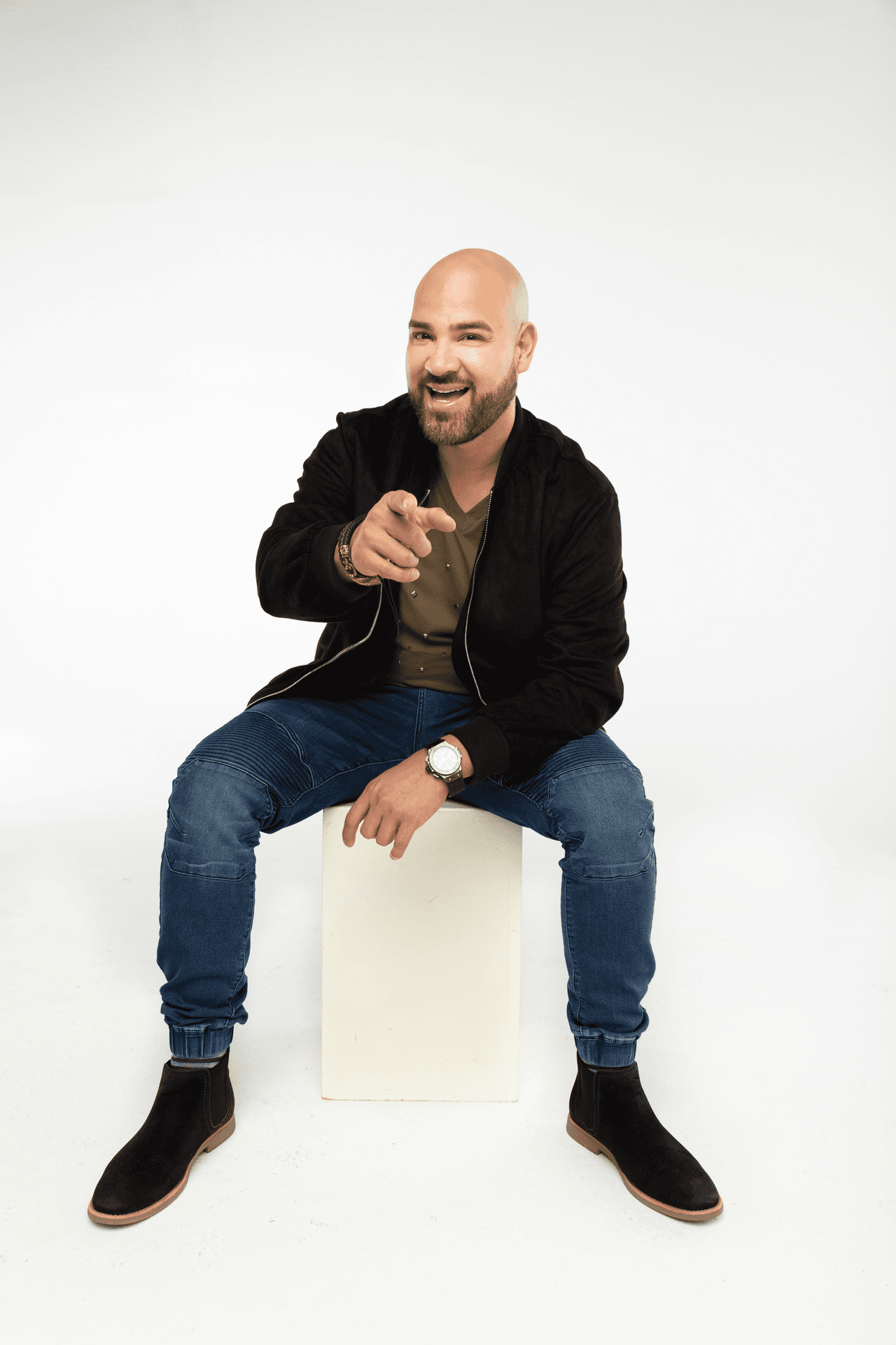 Pero para 
<b>Raúl</b> no importan los años que pasen, ni la cantidad de hijos que saque adelante, él siempre será un niño que disfruta de sus juguetes y muñecos.