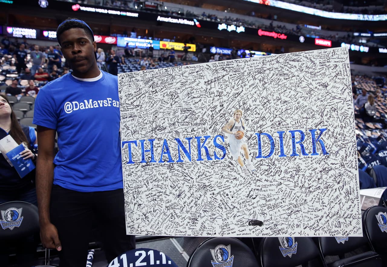 Sea cual sea la idea que pasara por la cabeza de los aficionados de los Mavs, lo que quedaba muy claro era el agradecimiento por todos esos años dándoles alegrías.
