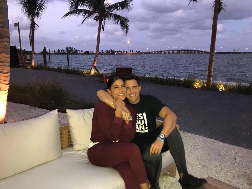 La dominicana y el venezolano se conocieron en Despierta América en el año 2015, desde entonces se alientan y motivan mutuamente a cumplir metas y sueños.