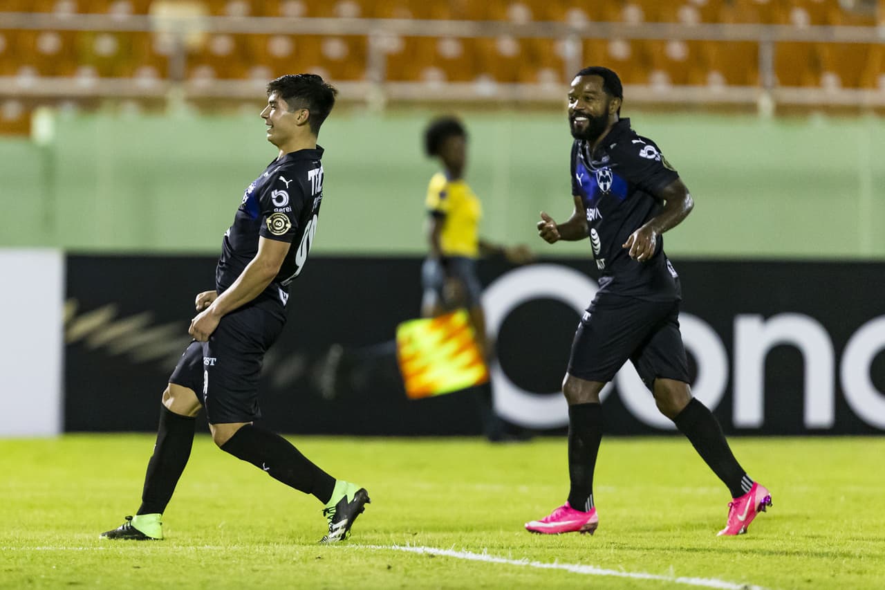 Vincent Janssen (32'), Arturo González (42') y José Alvarado son los encargados de darle el triunfo 0-3 a Monterrey.