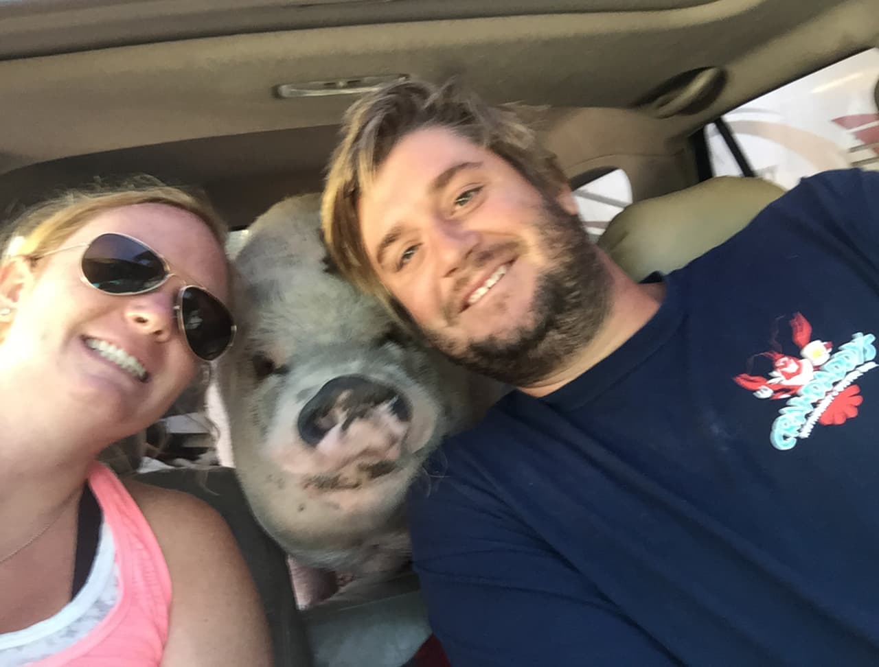 ¡Una pareja carga con 250 libras de más!